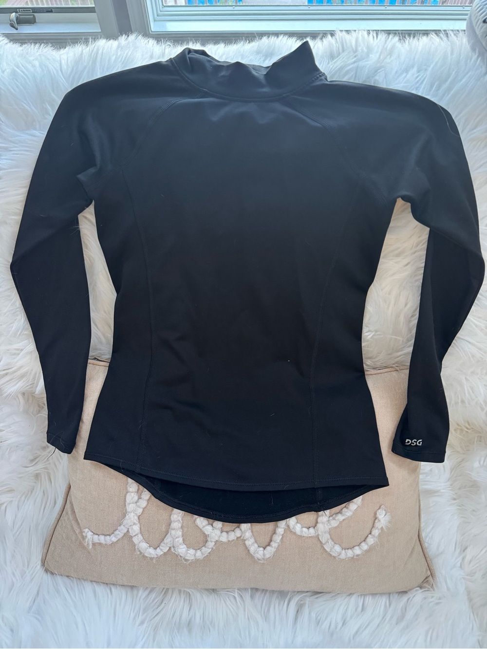 DSG Kids Black Cold Weather Compression Mock Neck L/S Top Size M 10/12